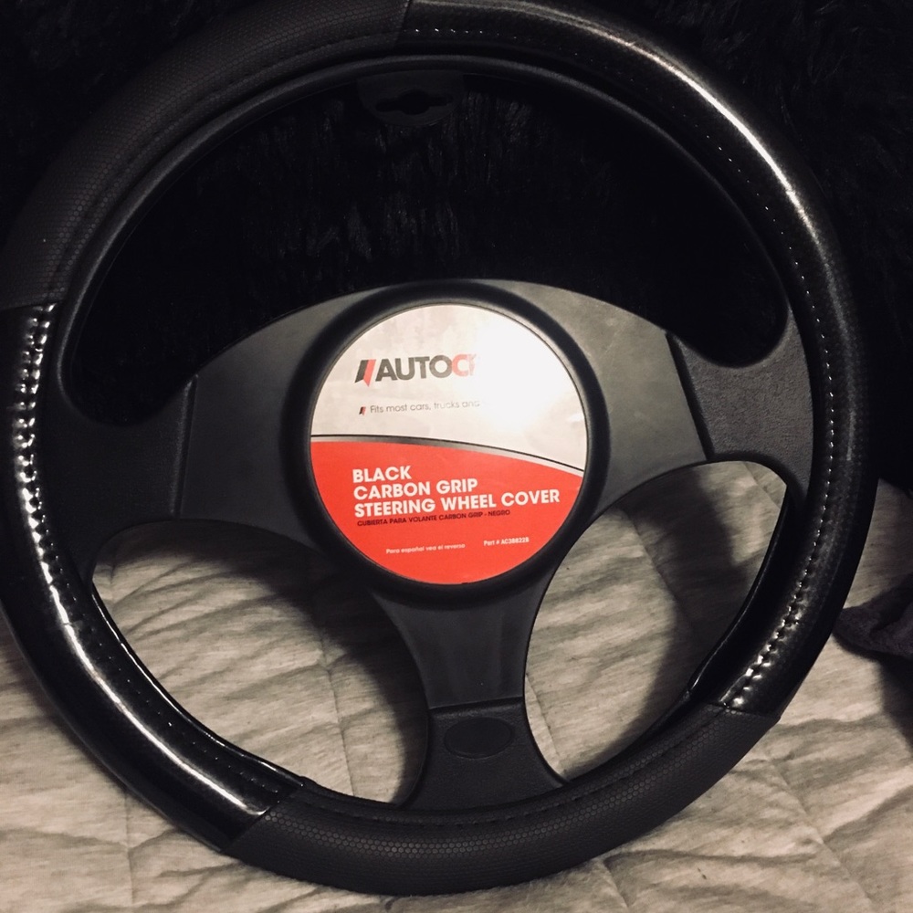 Auto craft Steering Wheel Cover
